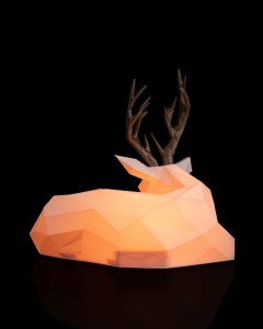 Low Poly Reindeer Table Lamp4 400x300